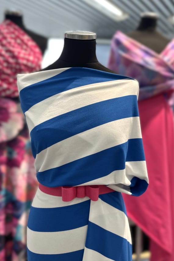 LEVEÄ RAITATRIKOO sininen